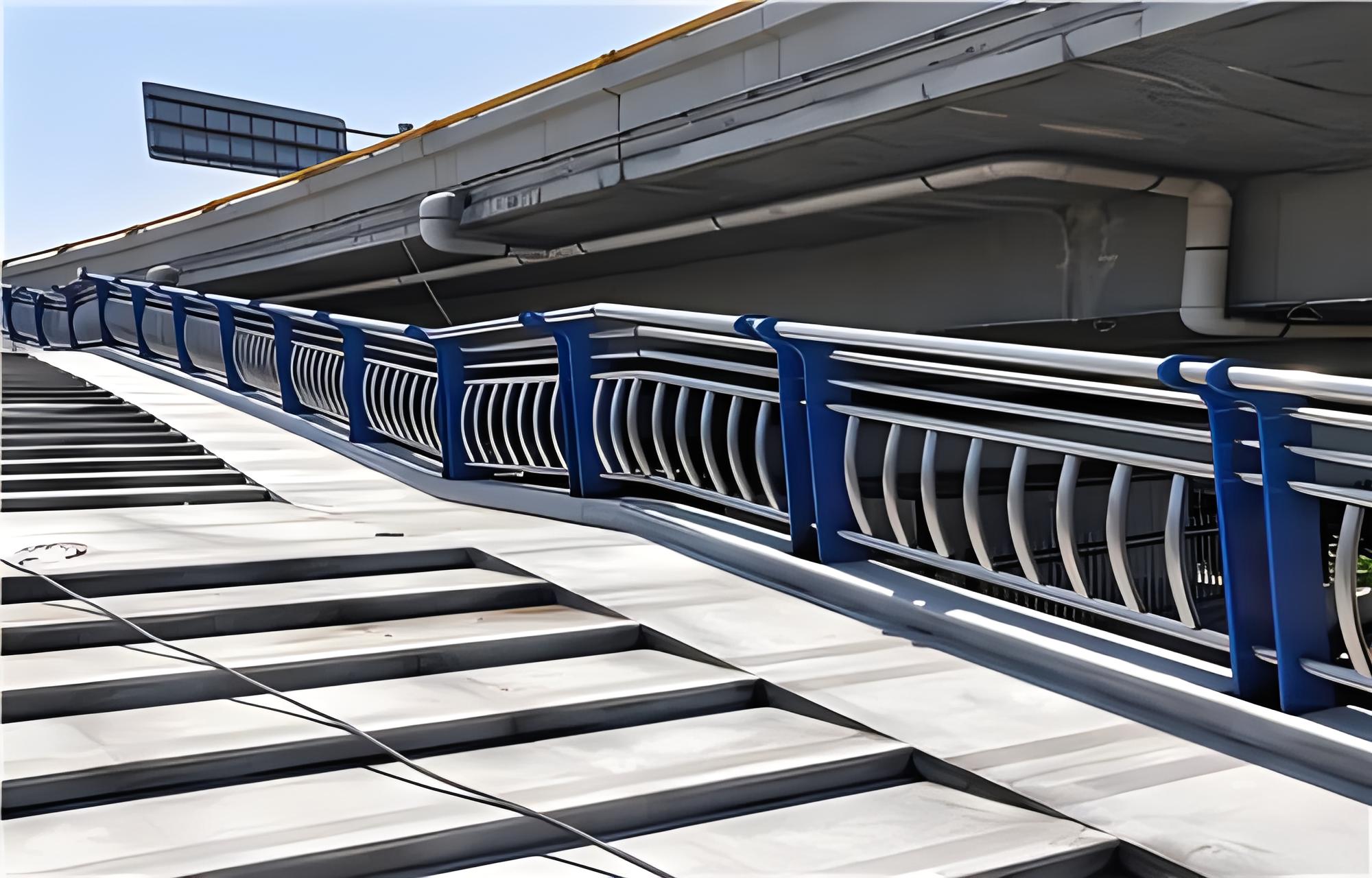 滁州不锈钢桥梁护栏维护方案：确保安全，延长使用寿命